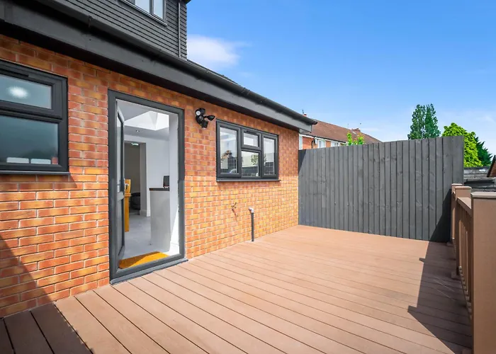 5 Bedroom House Solihull 10 Mins Drive From Bhx & Nec Private Off Road Parking